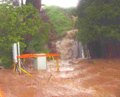 Roaring Flood from 19 th Avenue -- 9:10AM